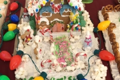 Cedar-View-Gingerbread-Houses-4